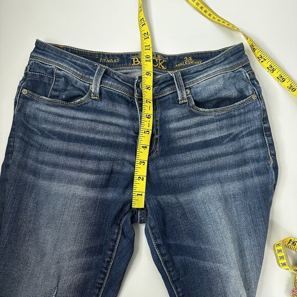 Buckle Black Jeans Womens 28 Blue Skinny Fit 53 Stretch Ankle Midrise Rips - Picture 12 of 15